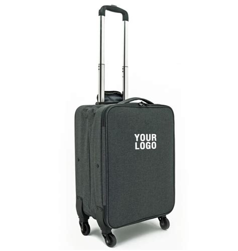 customised travel bags|personalized travelling bags.